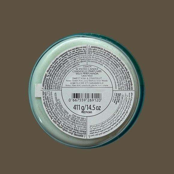 Bath and Body Works Sweet Kiwi and Starfruit Scented Candle - Picture 2 of 3